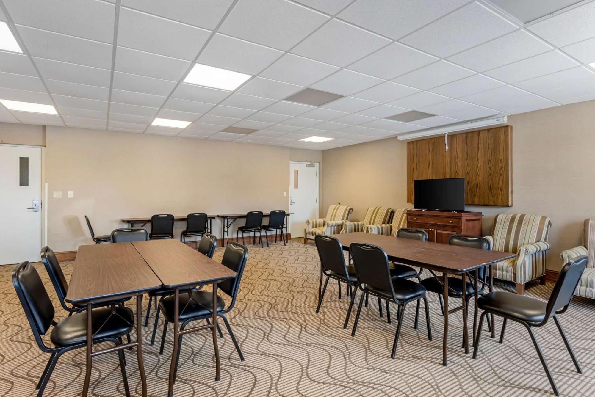 Comfort Inn & Suites Dover Bagian luar foto