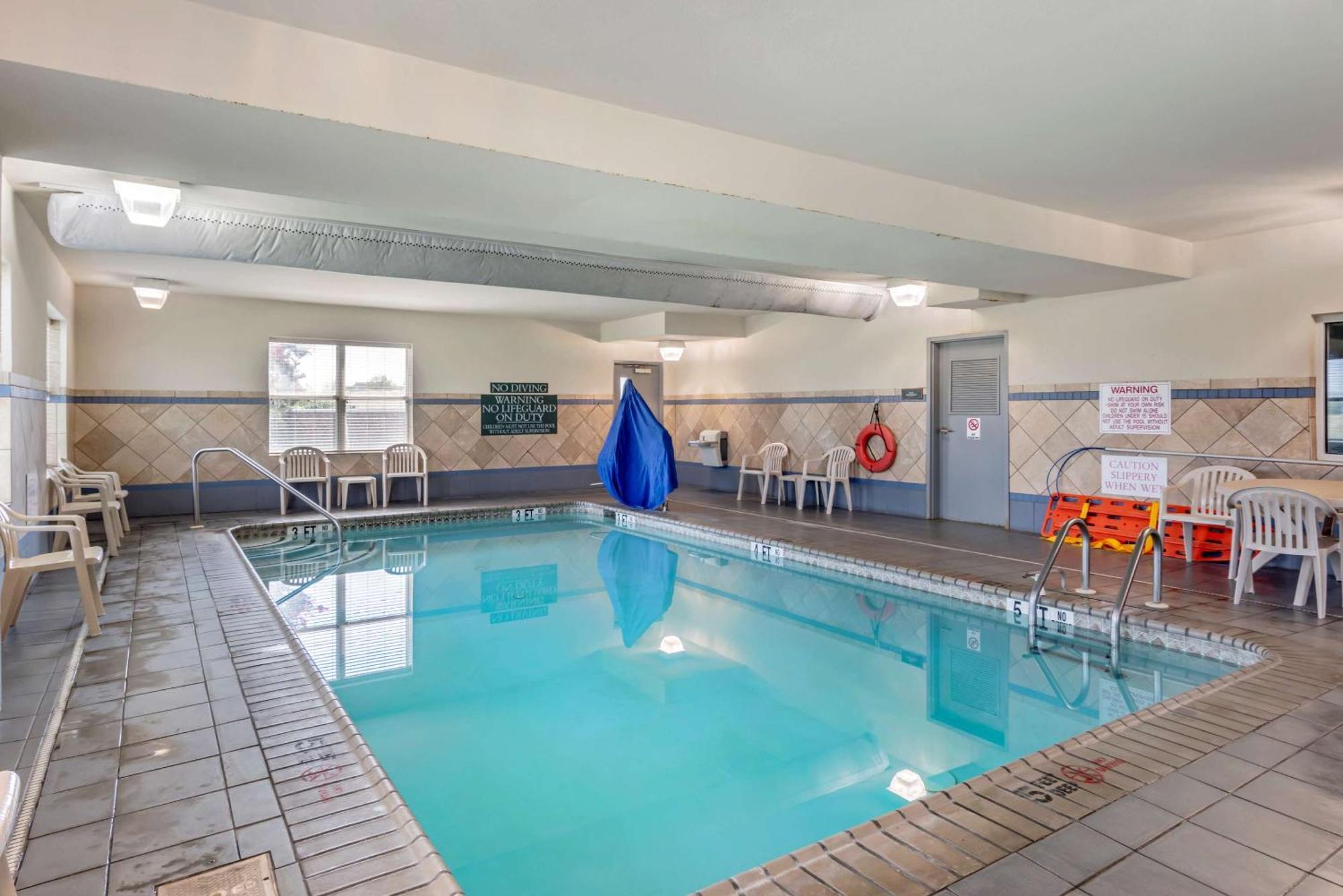 Comfort Inn & Suites Dover Bagian luar foto