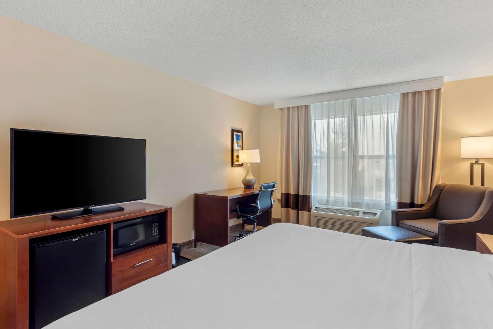 Comfort Inn & Suites Dover Bagian luar foto