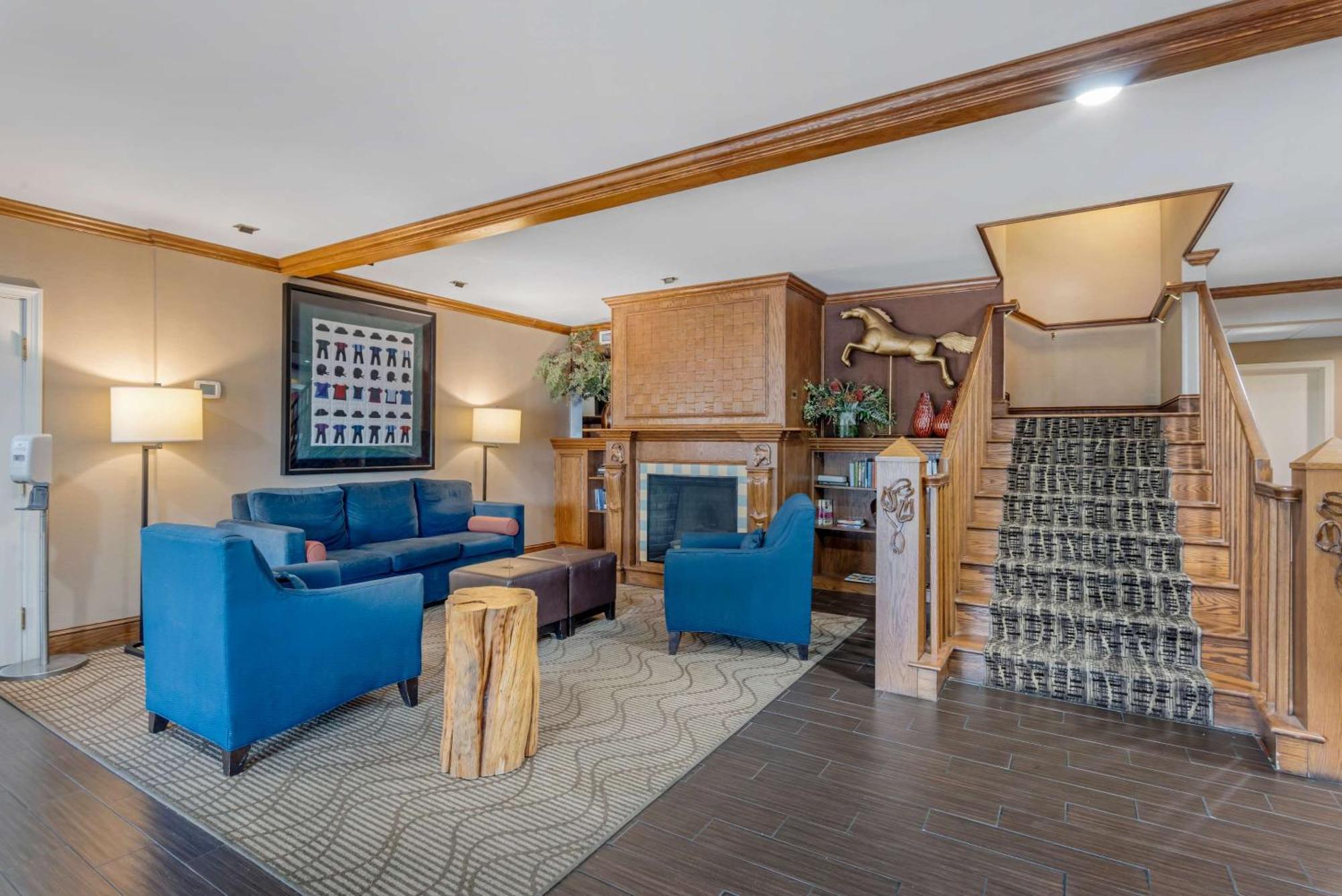 Comfort Inn & Suites Dover Bagian luar foto
